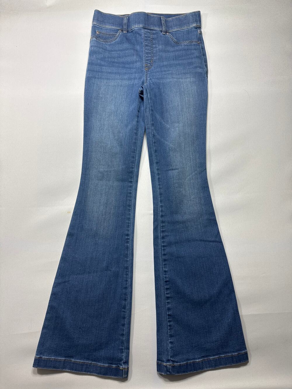 Spanx Women's Pull On Flare Leg Blue Stretch Jeans - Size M (30x33.5)‎